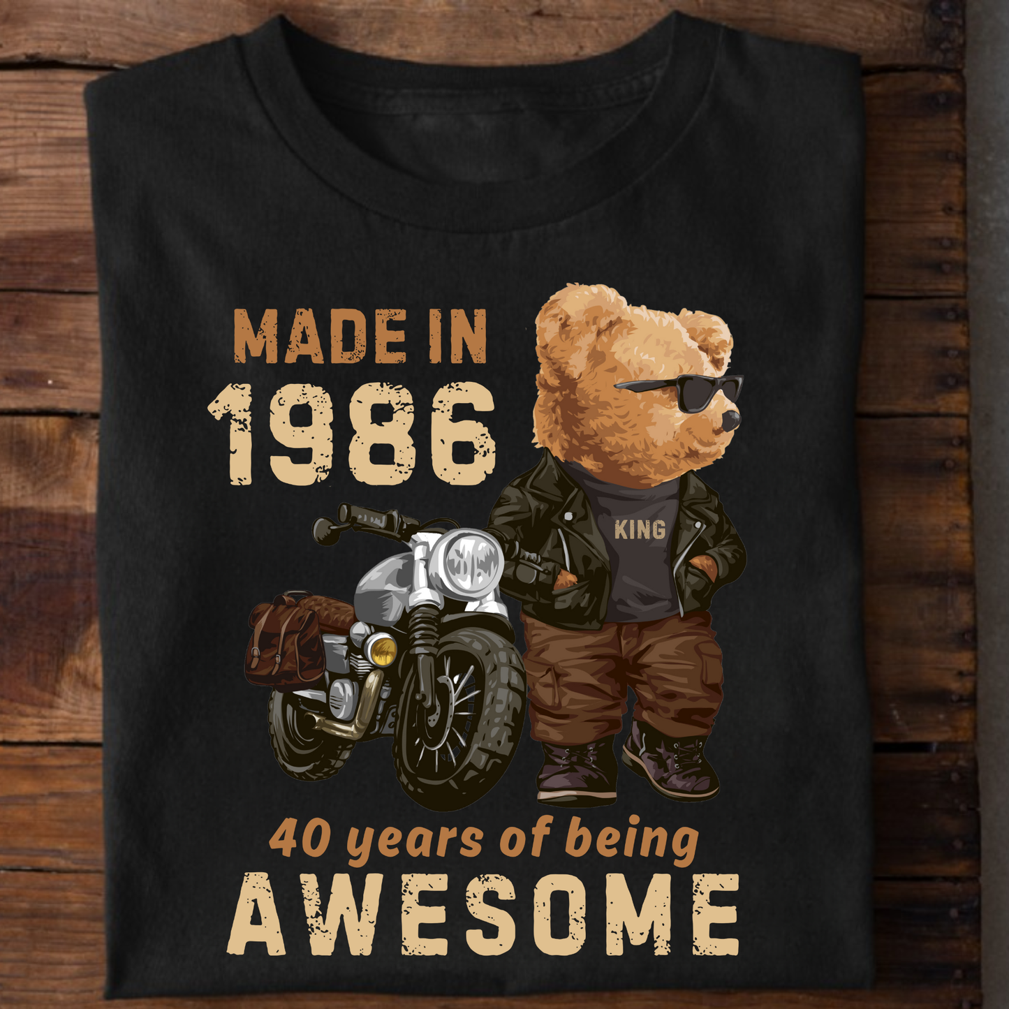 MADE IN 1986 40 YEARS OF BEING AWESOME (P) CLASSIC T-SHIRT