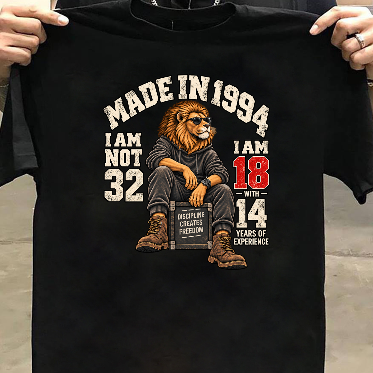 MADE IN 1994  I AM NOT 32-MEN CLASSIC T-SHIRT